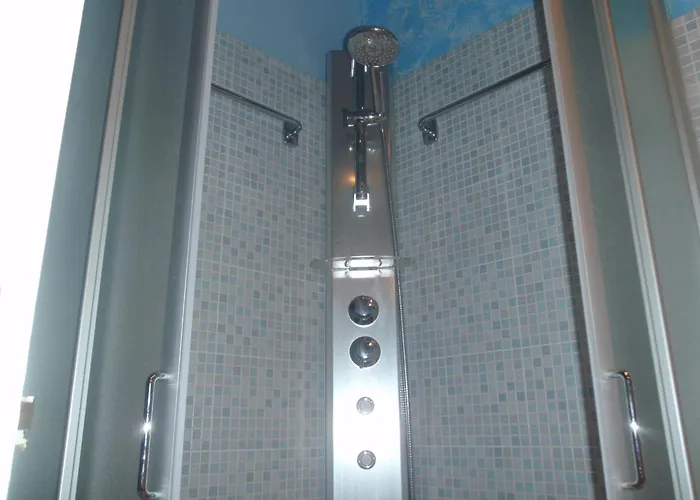 Lumineux Avec Grande Terrasse Et Garage Prive - Fr-1-196-276 Apartamento Menton