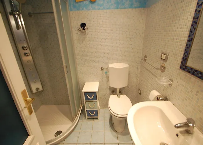 Apartamento Lumineux Avec Grande Terrasse Et Garage Prive - Fr-1-196-276 Menton