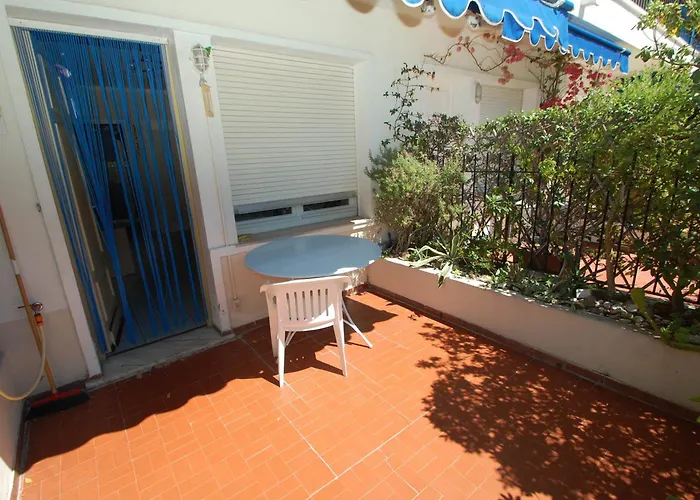 Lumineux Avec Grande Terrasse Et Garage Prive - Fr-1-196-276 Apartamento